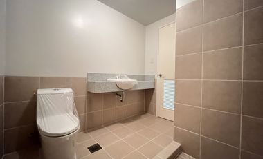 2BR Condo with Parking for Sale at The Atherton, Parañaque City