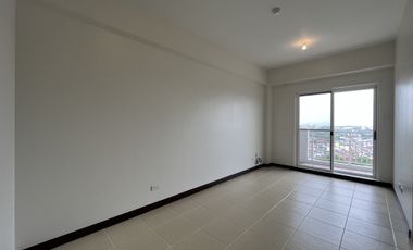 2BR Condo with Parking for Sale at The Atherton, Parañaque City
