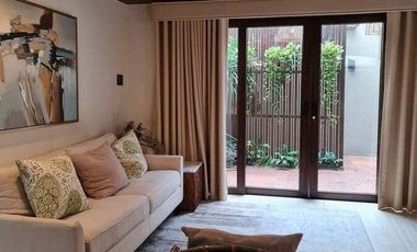 For Sale: Alvendia by Rockwell