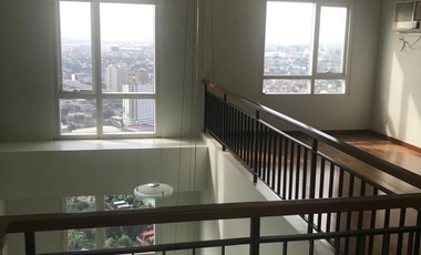 For Sale: 2 Bedroom Loft Type Unit at The Columns, Legazpi Village, Makati City