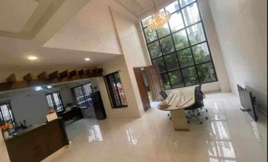 5 BEDROOMS HOUSE AND LOT FOR LEASE IN STA. MESA HEIGHTS (NEAR E.RODRIGUEZ SR. A)