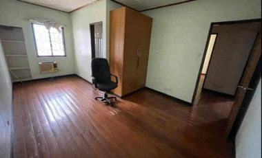 5 BEDROOMS HOUSE AND LOT FOR LEASE IN STA. MESA HEIGHTS (NEAR E.RODRIGUEZ SR. A)