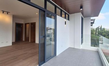 4 bedrooms House in Concepcion Uno Marikina City Along Jp Rizal Flood Free