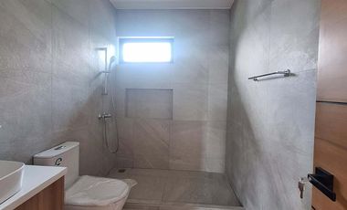 4 bedrooms House in Concepcion Uno Marikina City Along Jp Rizal Flood Free