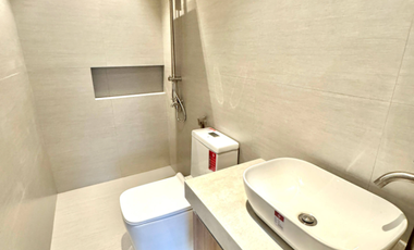 NO DOWNPAYMENT - READY TO MOVE-IN HOUSE FOR SALE IN ROYAL SOUTH, LAS PIÑAS