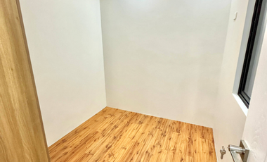 NO DOWNPAYMENT - READY TO MOVE-IN HOUSE FOR SALE IN ROYAL SOUTH, LAS PIÑAS