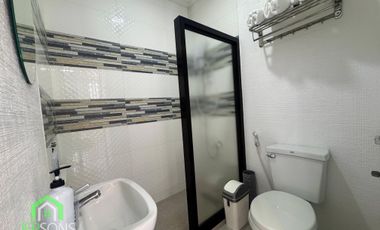 MODERN THREE-BEDROOM HOME WITH ROOF DECK IN PNB VILLAGE, BAGUIO CITY