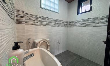 MODERN THREE-BEDROOM HOME WITH ROOF DECK IN PNB VILLAGE, BAGUIO CITY