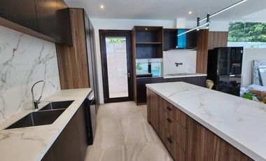 House and Lot For Sale in Hillsborough Alabang, Muntinlupa City
