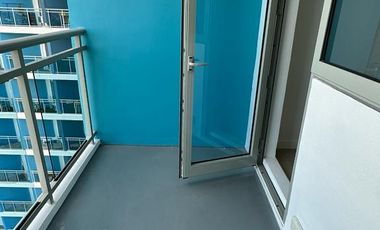 28 Sqm Studio Unit Azure North Bali Tower For Sale  21F San Fernando Pampanga