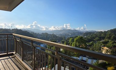 3 Bedroom  Corner Unit with a Stunning View of Mountains