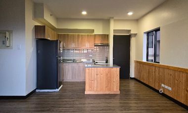 3 Bedroom  Corner Unit with a Stunning View of Mountains