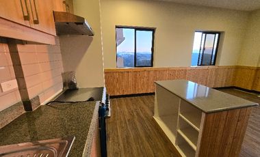 3 Bedroom  Corner Unit with a Stunning View of Mountains
