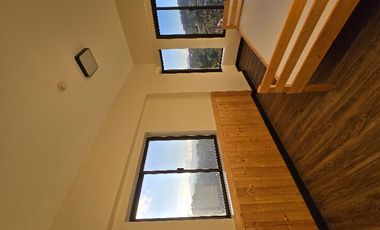 3 Bedroom  Corner Unit with a Stunning View of Mountains