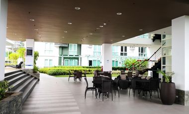 Modern Furnished One Bedroom Corner Condo unit with parking