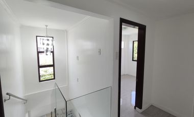 Townhouse for sale in Cebu City, house near Cebu I.T Park and Cebu Business Park