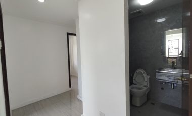 Townhouse for sale in Cebu City, house near Cebu I.T Park and Cebu Business Park