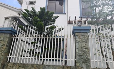 Townhouse for sale in Cebu City, house near Cebu I.T Park and Cebu Business Park