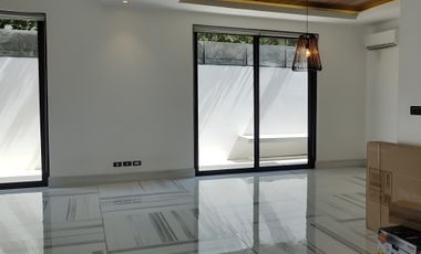 For Rent: 5 Bedroom 5BR Condo in Mckinley Hill Village, Taguig City