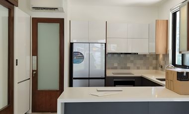 For Rent: 5 Bedroom 5BR Condo in Mckinley Hill Village, Taguig City