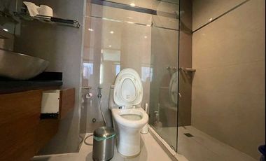 2 bedroom unit for sale in ASTORIA PLAZA Pasig City