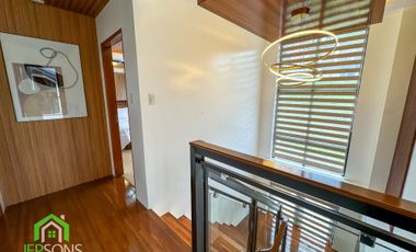 High-end House for sale