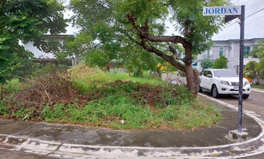 Corner Lots for Sale at Riverwalk
