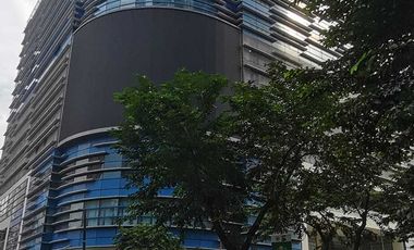 5% DP 2BR RFO SMART CONDO IN BUENDIA GIL PUYAT MAKATI AVE WITH PARKING AND BALCONY 3FLR MALL