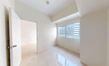 5% DP 2BR RFO SMART CONDO IN BUENDIA GIL PUYAT MAKATI AVE WITH PARKING AND BALCONY 3FLR MALL