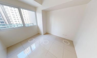 5% DP 2BR RFO SMART CONDO IN BUENDIA GIL PUYAT MAKATI AVE WITH PARKING AND BALCONY 3FLR MALL