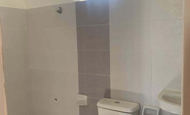 3 bedrooms Single Attached in West Beverly hills
