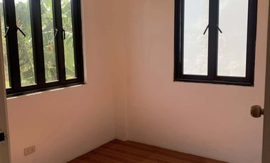 3 bedrooms Single Attached in West Beverly hills