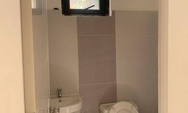 3 bedrooms Single Attached in West Beverly hills