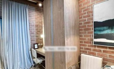 1 BR Two Regis Upper East Megaworld Condominium Unit for Sale