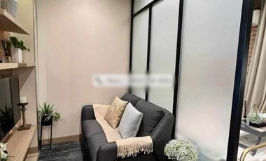 1 BR Two Regis Upper East Megaworld Condominium Unit for Sale
