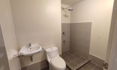 1 Bedroom in Avida Towers 34th Street BGC, Facing Uptown Mall for Sale at Taguig