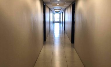 1 Bedroom in Avida Towers 34th Street BGC, Facing Uptown Mall for Sale at Taguig