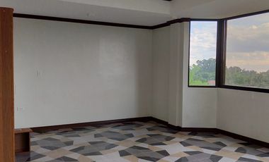 Overlooking 5 bedrooms 4 toilet n bath house for sale in Taloto Tagbilaran City