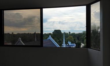 Overlooking 5 bedrooms 4 toilet n bath house for sale in Taloto Tagbilaran City