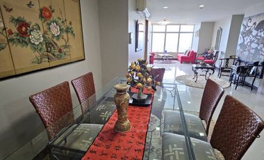 Fully Furnished Lower Penthouse 3 Bedroom for sale in One Central Makati