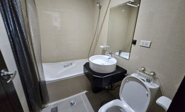 Fully Furnished Lower Penthouse 3 Bedroom for sale in One Central Makati