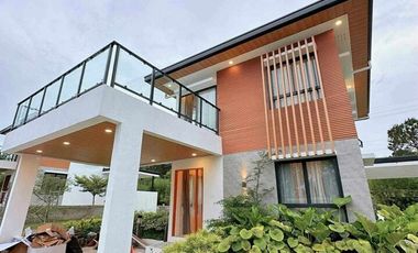House in Alabang - Victoria South of Alabang, Muntinlupa