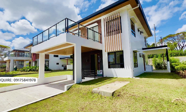 House in Alabang - Victoria South of Alabang, Muntinlupa