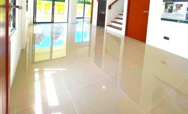 House in Alabang - Victoria South of Alabang, Muntinlupa