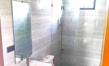 House in Alabang - Victoria South of Alabang, Muntinlupa