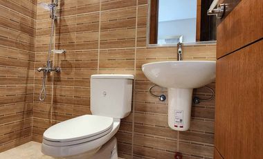 2 Storey Townhouse for sale in EDSA Muñoz Congressional Avenue Quezon City RFO