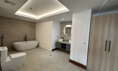 FOR SALE: Makati Penthouse at Fraser Place, 4 Bedroom Bi-Level (Direct Buyers)