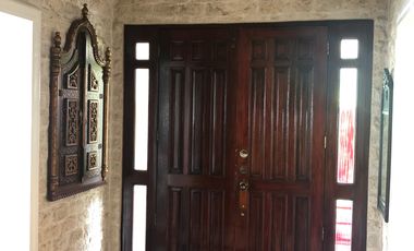 FOR SALE: Beautiful Spacious 7 Bedroom House in Ayala Alabang, Muntinlupa