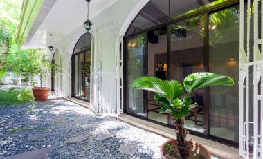 FOR SALE: Beautiful Spacious 7 Bedroom House in Ayala Alabang, Muntinlupa