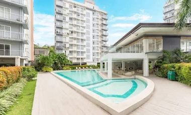 Bristol Parkway Sacrifice SALE, 2 BR w Balcony, P/house PANORAMIC VIEW ALABANG